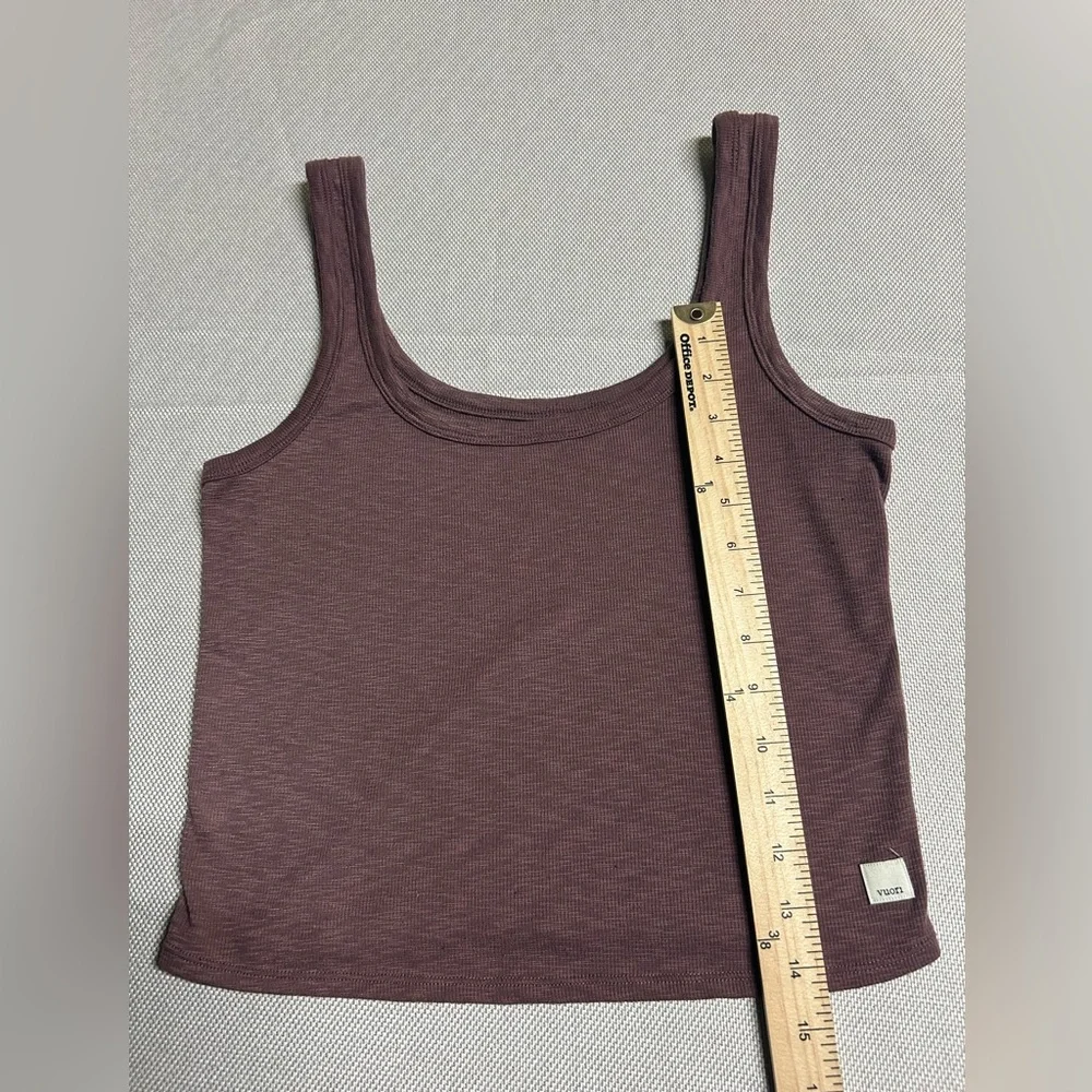 Vuori | Tops | Vuori Sunrise Crop Tank | 
Women's Purple Tank Top - Picture 4 of 6